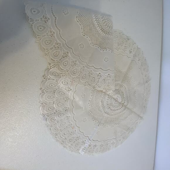 Vintage 70s-80s Silicone Lace Tablecloth Doily Round Ivory Table Topper Lot Of 7 - Picture 4 of 5